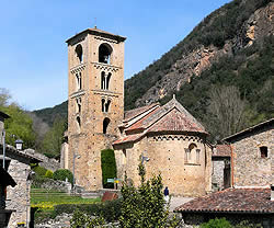 Iglesia de San Cristóbal de Beget