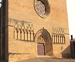 Iglesia de San Saturnino de Artajona