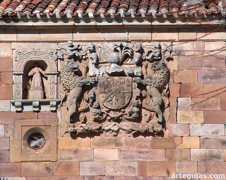 Escudo nobiliario del Palacio de la Corralada