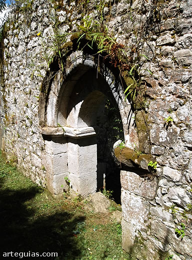 Puerta occidental