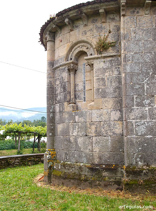 Iglesia de Santa María de Herbón, Padrón: ábside