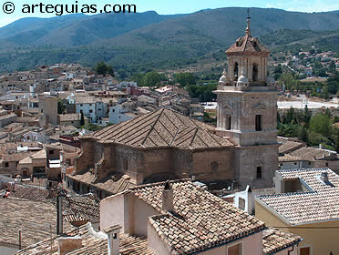 Iglesia del Salvador, vista desde el castillo de Caravaca