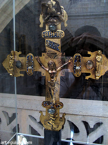 Cru procesional g&oacute;tica