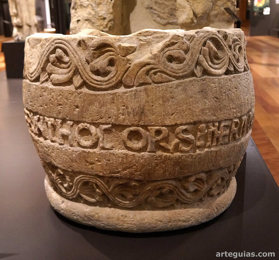 Pila Bautismal rom&aacute;nica de San Pedro de Villanueva
