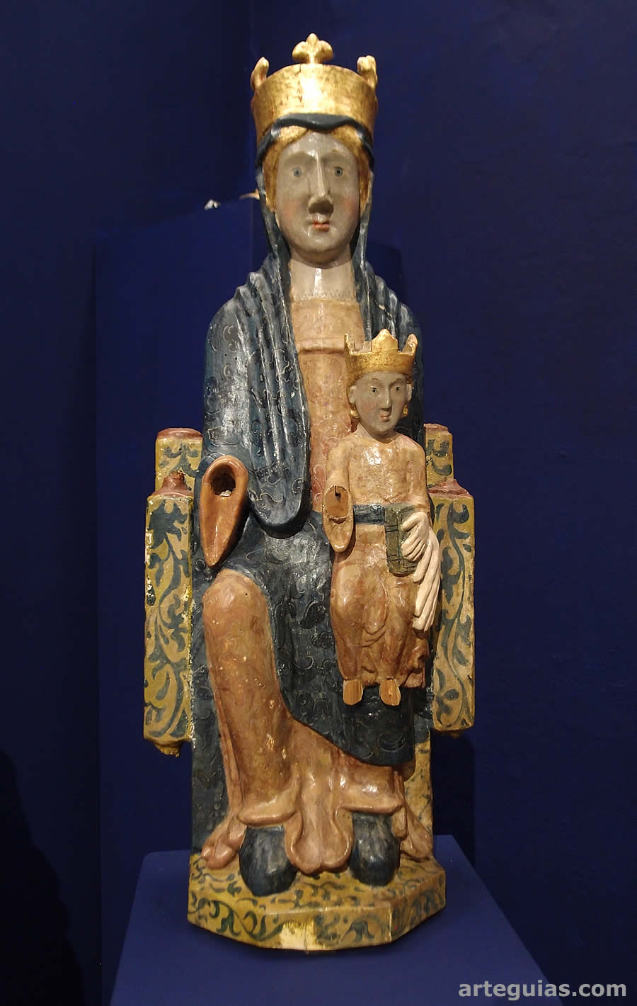 Virgen María y el Niño. Siglo XIII