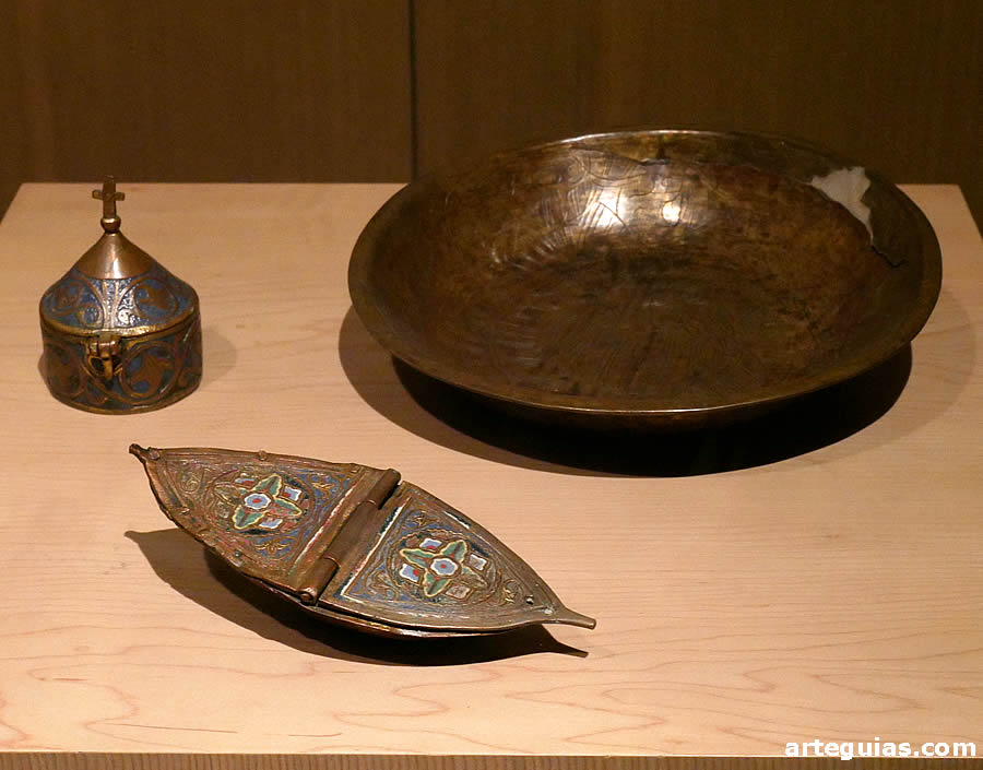Piezas de orfebrer&iacute;a rom&aacute;nica. Museo de Lleida