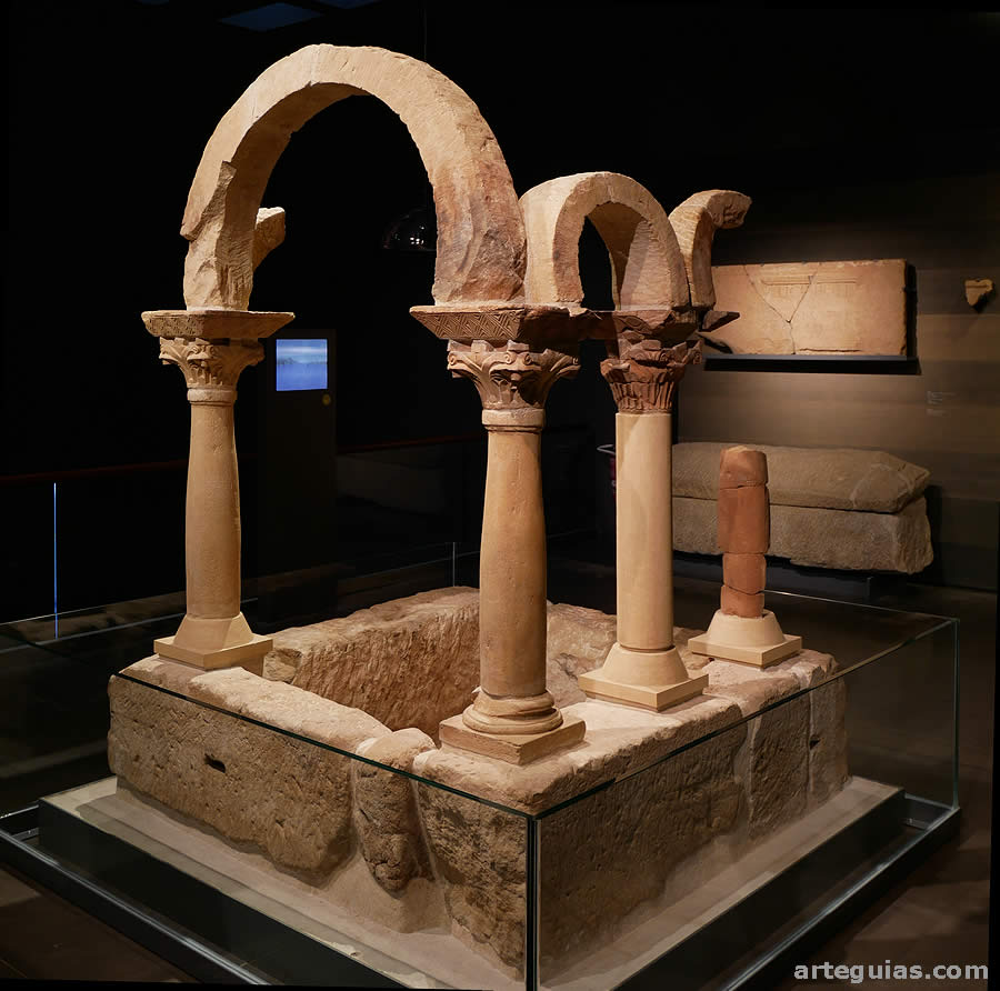 Baptisterio de la bas&iacute;lica paleocristiana del Bovalar (Ser&ograve;s) del siglo VI
