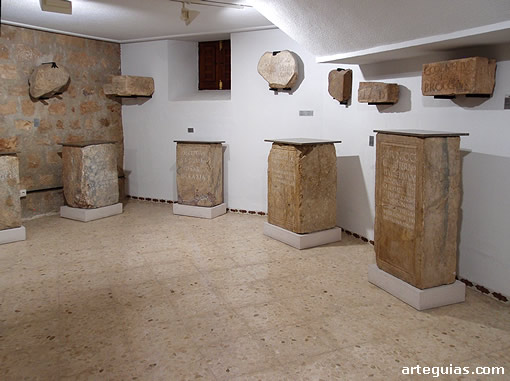 Museo Arqueológico de Linares: colección epigráfica romana