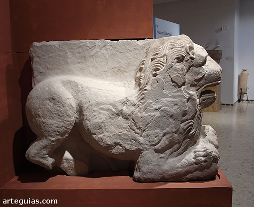 Museo Arqueológico de Linares: león íbero