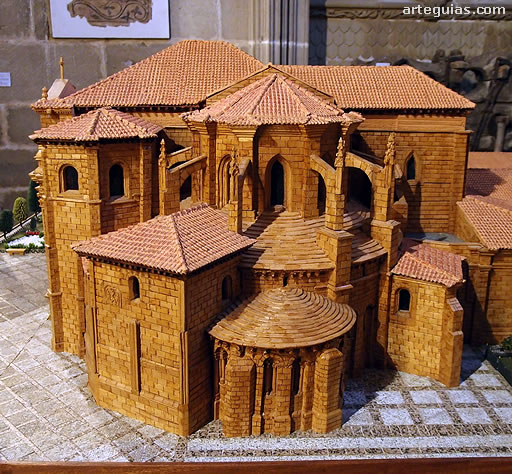 Cabecera de la catedral de Santo Domingo de la Calzada en la maqueta se encuentra en el museo