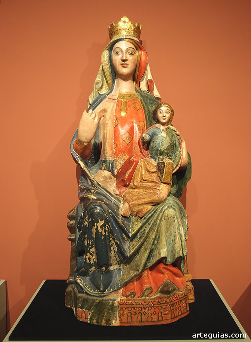 Virgen con el Niño procedente de la Ermita de San Bernabé de Hijes
