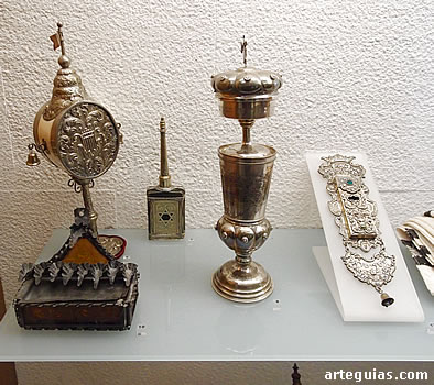 El Museo Sefardí conserva una magnífica colección de piezas