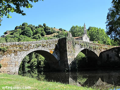 Puente románico de Vilanova en Allariz