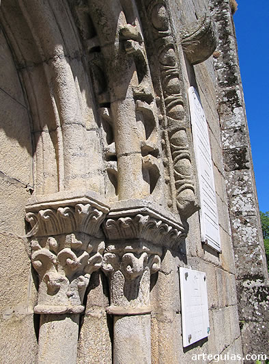 Detalle de la portada sur de Santa MAría de Vilanova, Allariz
