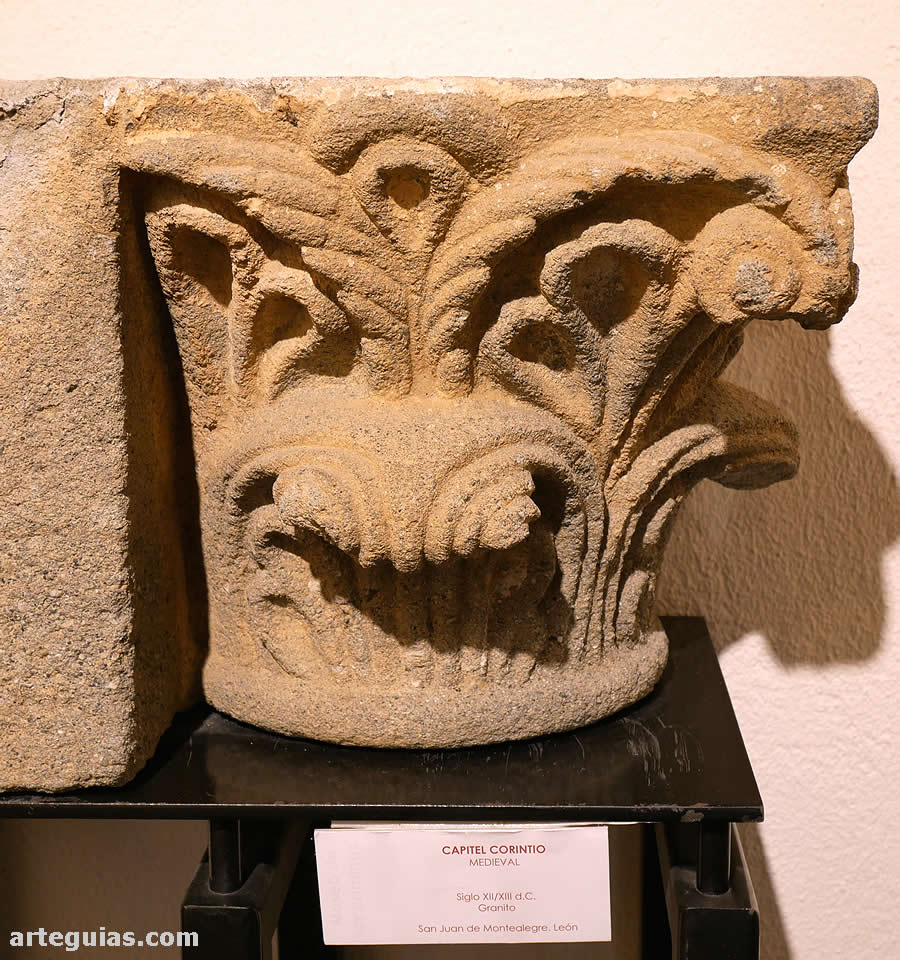 Capitel rom&aacute;nico del museo