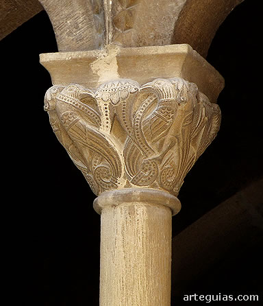 capitel de la galer&iacute;a