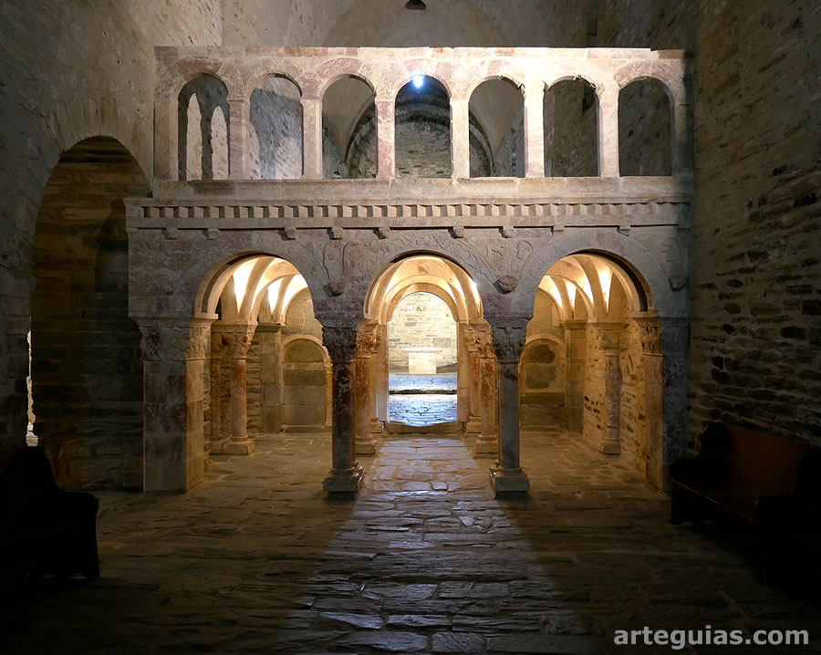 Priorato de Serrabona: tribuna