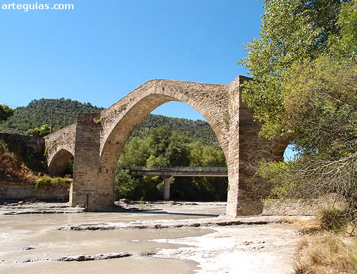 Puente de Besiáns