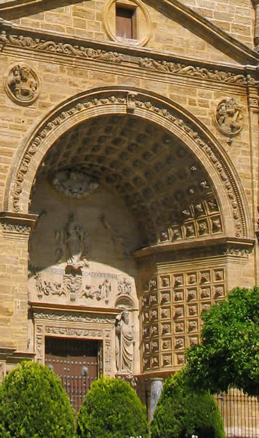 Puerta de la iglesia de Santa MAr&iacute;a