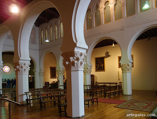El aspecto de esta sinagoga medieval segoviana recuerda la de Santa María la Blanca de Toledo