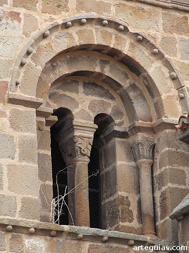 &Aacute;greda conserva un rico patrimonio monumental, en el que no faltan las iglesias rom&aacute;nicas