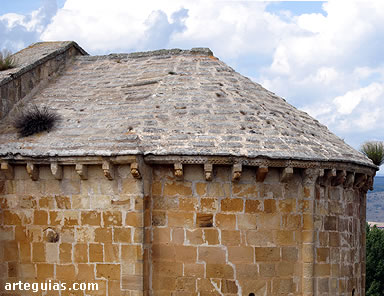 Cubierta con lajas de piedra
