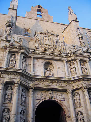 Fachada barroca de la Iglesia arciprestal de Santa Mar&iacute;a la Mayor