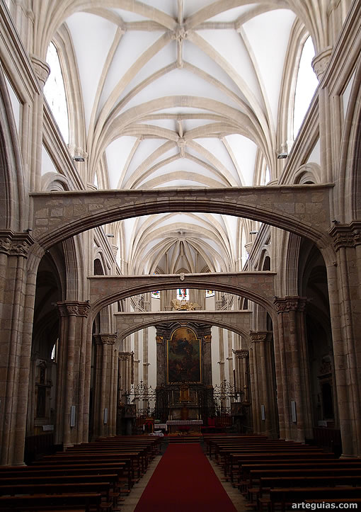 Interior de la Colegiata de Talavera de la Reina