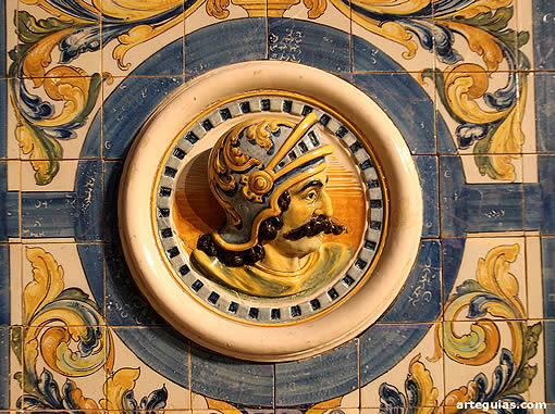 Detalle de la fachada de la tienda de la Fábrica "Montemayor" de 1921