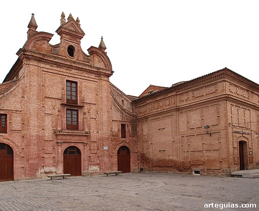 Antiguo Convento de los Agustinos, sede del Museo Ruiz de Luna
