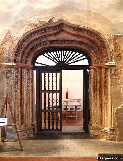 Puerta tardogótica