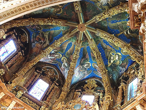 La bóveda de la Capilla Mayor con sus pinturas