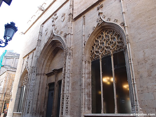 La Lonja de la Seda: fachada lateral