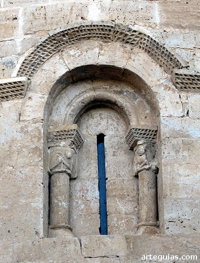 Ventanal del &aacute;bside