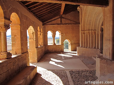 Acogedor interior de la galer&iacute;a
