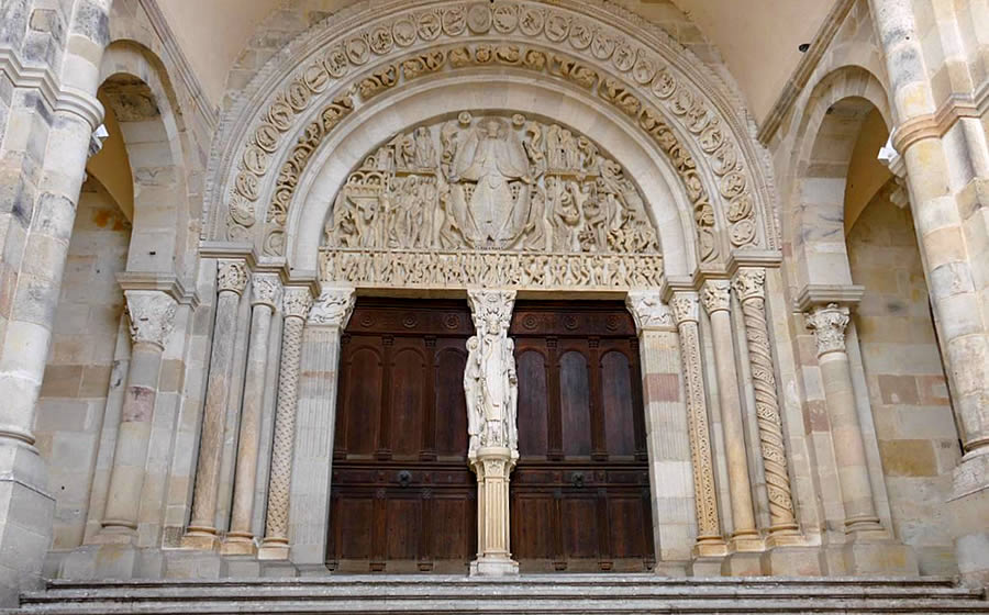 Románico en Borgoña