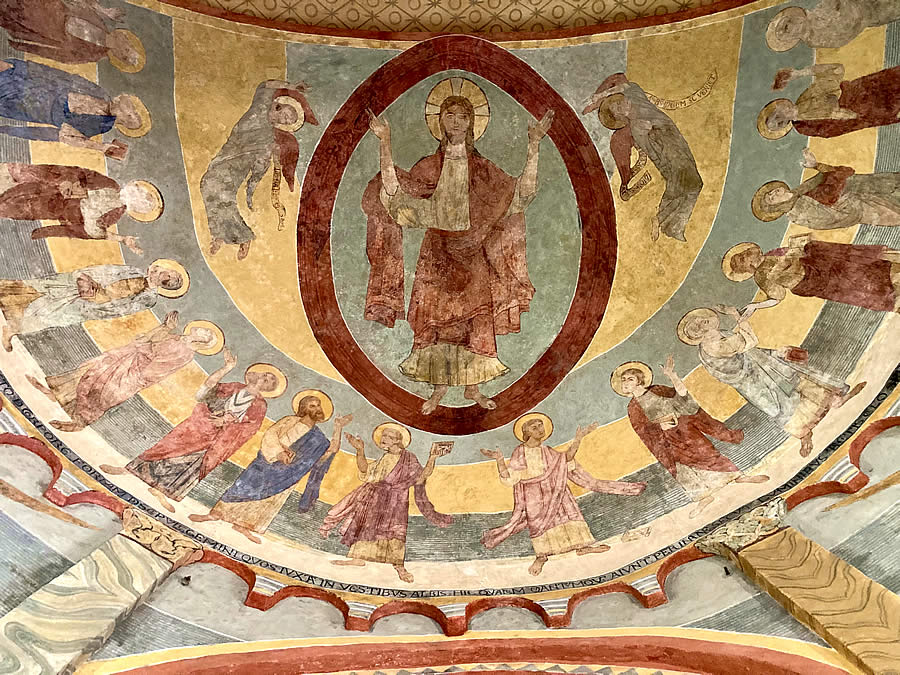 Frescos románicos en Anzy-le-Duc