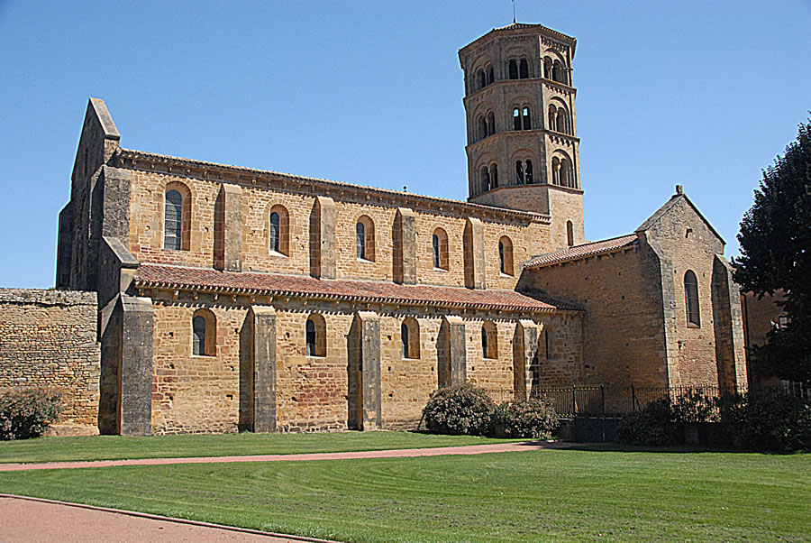 Église Notre-Dame de Anzy-le-Duc