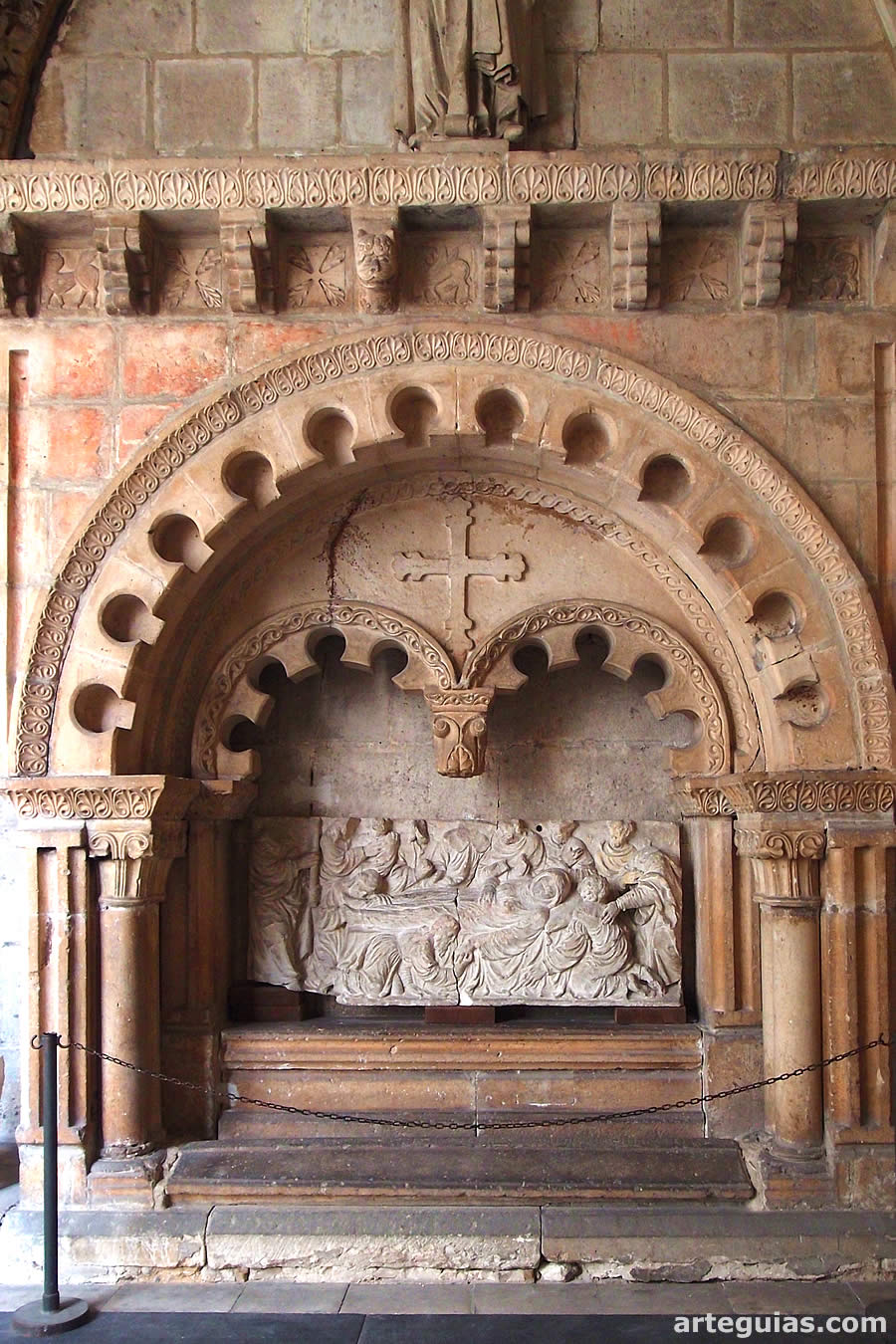 Sepulcro de Mudarra de San Pedro de Arlanza
