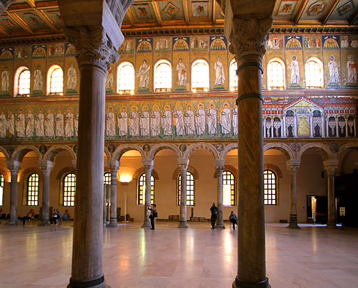 Bas&iacute;lica de San Apolinar Nuovo