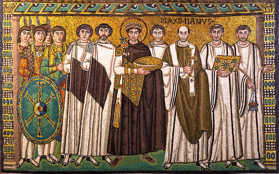 Mosaico de Justiniano y Maximiano en R&aacute;vena
