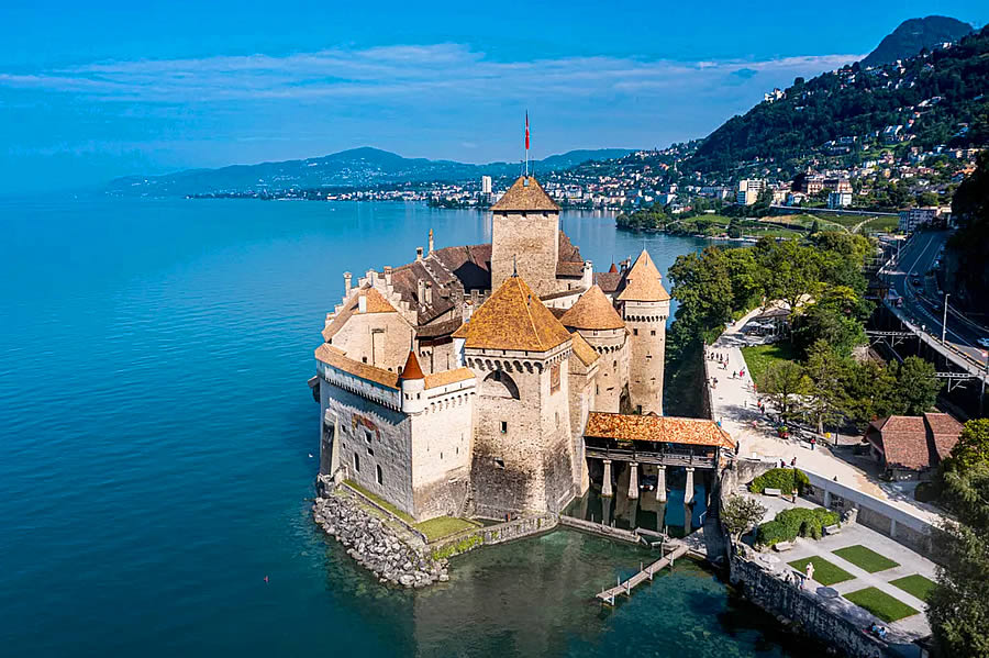 Viaje a la Suiza Medieval: Castillo de Chillon