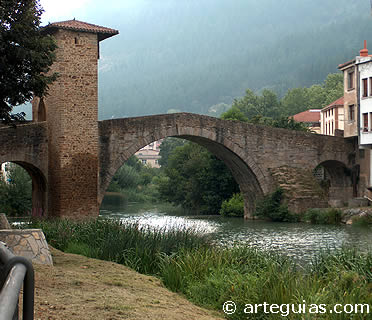 Puente Viejo de Balmaseda